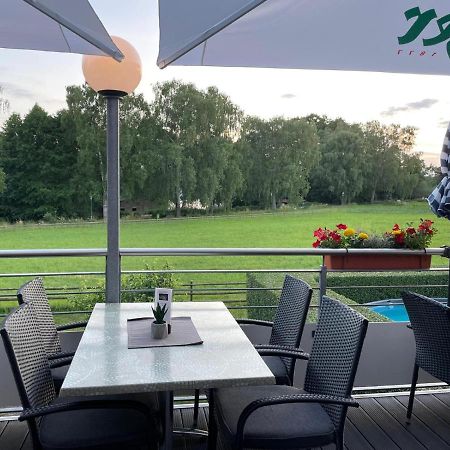 Hotel Und Restaurant Zum Bunten Hirsch Mirow Luaran gambar