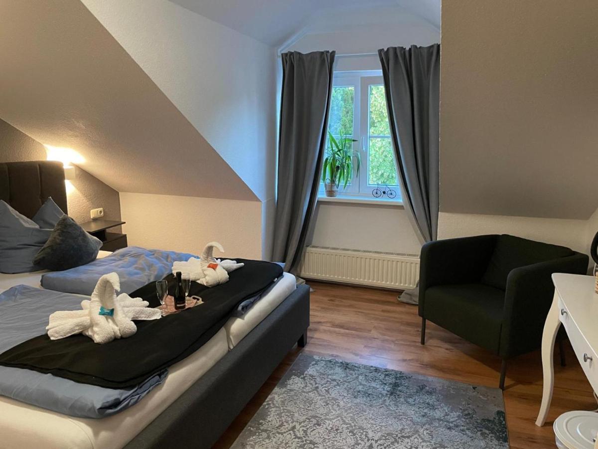 Hotel Und Restaurant Zum Bunten Hirsch Mirow Luaran gambar